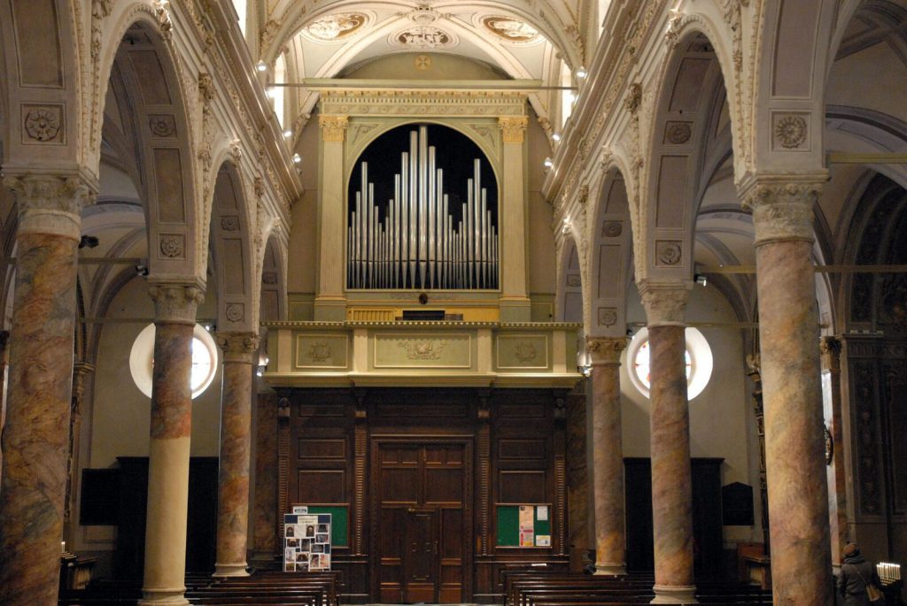 Organo della collegiata di San Martino a Tirano