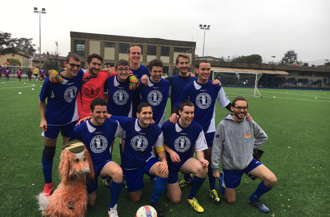 Gareggiate Nello Stimarvi A Vicenda Il torneo di calcio dei Seminari lombardi: gareggiate nello stimarvi a